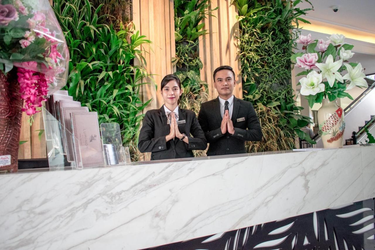 Luminor Hotel Jember By Wh Экстерьер фото